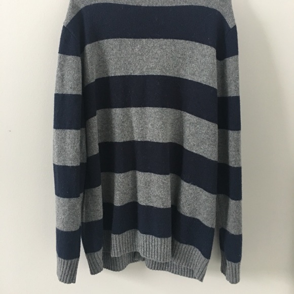 Old Navy Boyfriend Sweater 🖤SALE🖤 - Picture 2 of 2
